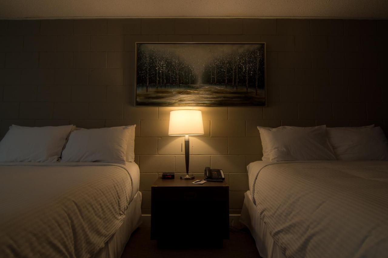 Northwood Plaza Hotel Prince George Dış mekan fotoğraf